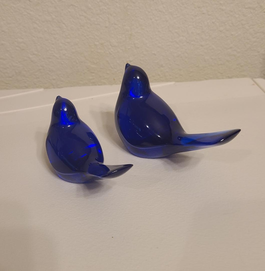 Two Crystal Bluebirds - Image 2