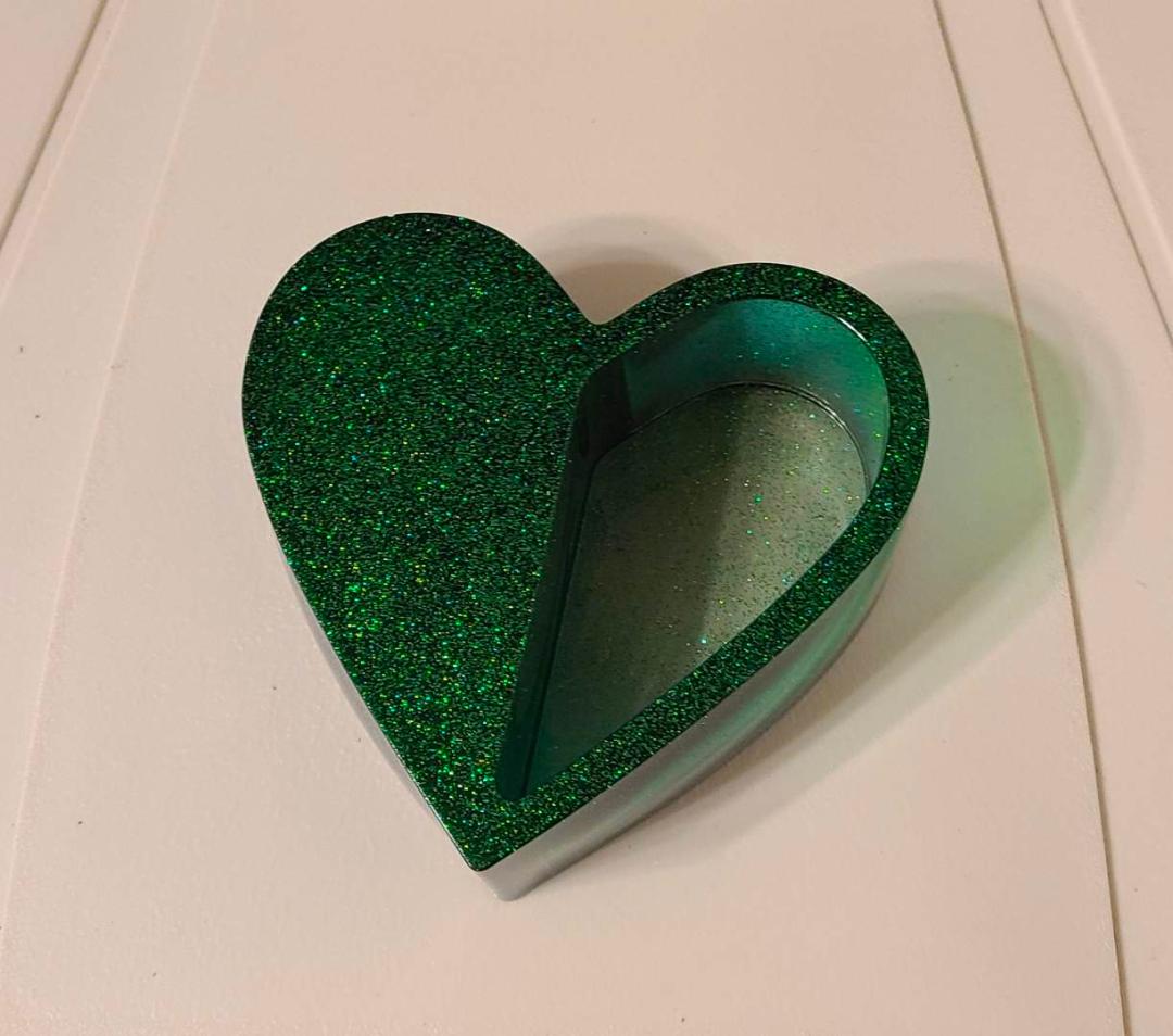 Jade Heart Planter - Image 4