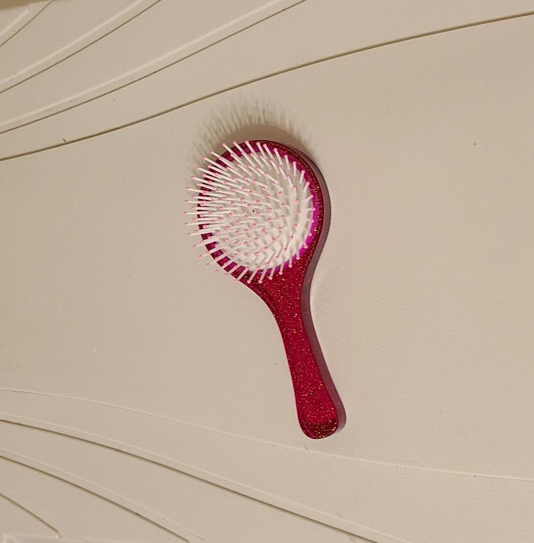 Red and Gold Hairbrush - Image 2