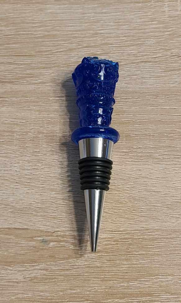 Blue Crystal Kings Bottle Stopper - Image 3