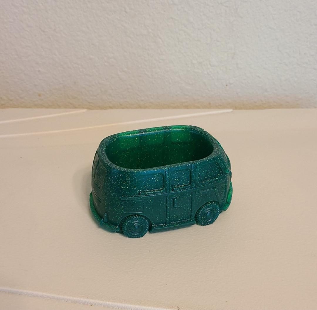 Green Retro Bus Planter - Image 2