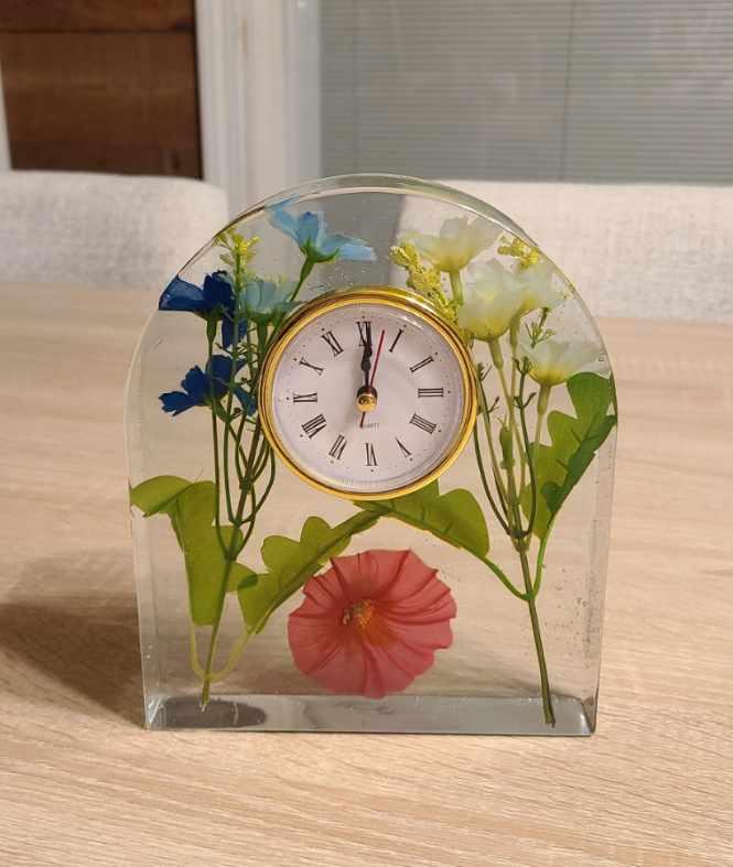 Flower Arch Clock
